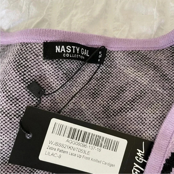 Nasty Gal zebra pattern lace up front knitted cardigan - Picture 4 of 9